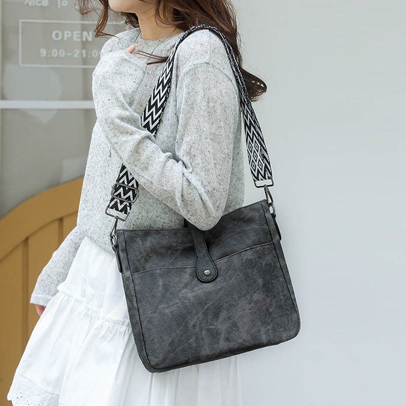 Women Bags For Office Use - Trendige Damen-Umhängetasche aus Kunstleder – vielseitige